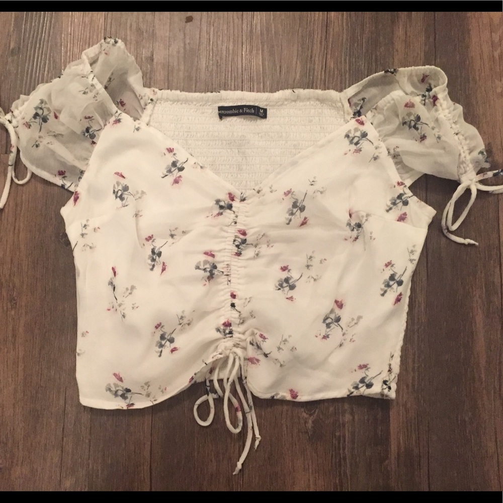 Abercrombie & Fitch floral crop top chiffon